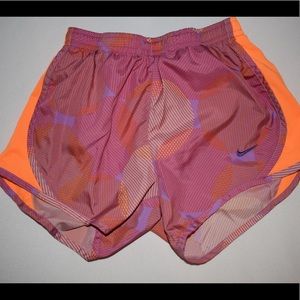 Girls patterned Nike dri-fit shorts
